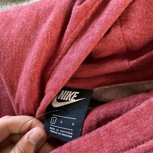 nike sweater